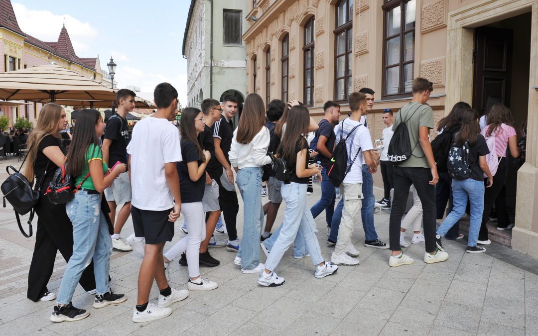 Crescat scientia, vita excolatur – neka znanje raste u svrhu obogaćivanja života