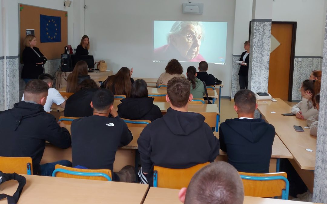 Mala škola demokracije