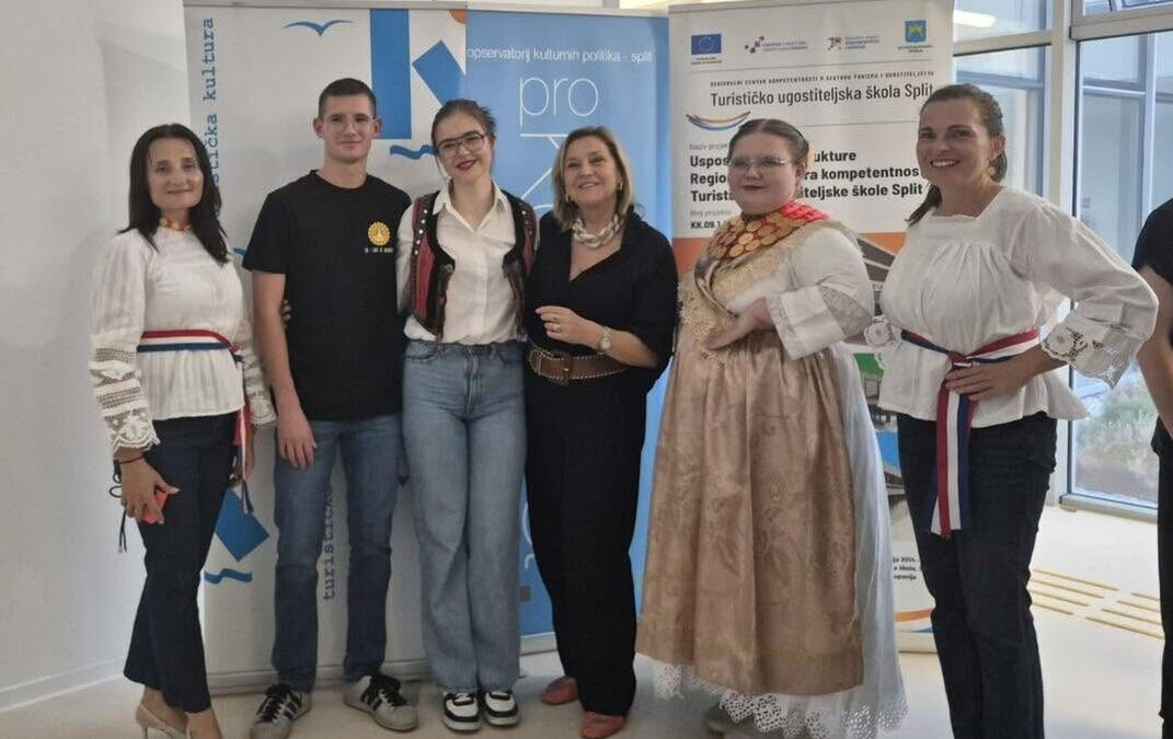 Gimnazijalci na manifestaciji Mladi, baština i turizam 2026.